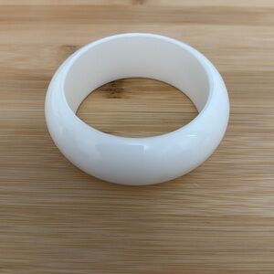 Jellystone Designs WHITE BPA-free Fiesta Jelly Bangle Bracelet NEW in package